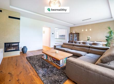 1781699683-jhpdslujpv-obyvaci-pokoj-3 | Prodej - dům/vila, 247 m²