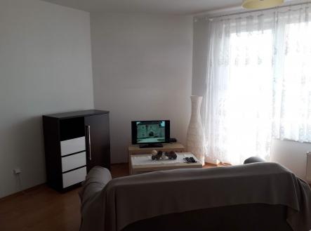 Pronájem bytu, 1+kk, 39 m²