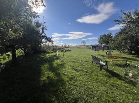 Prodej - pozemek, zahrada, 1 242 m²