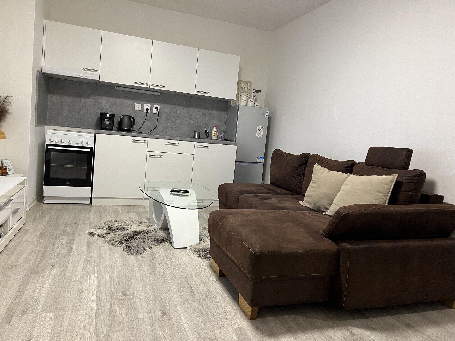 Pronájem bytu 2kk s balkonem na Dukelská třída, Brno