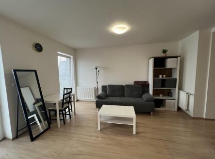 Pronájem bytu, 1+kk, 35 m²