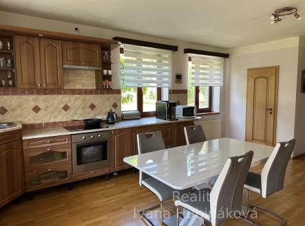 foto: 3 | Prodej - dům/vila, 185 m²
