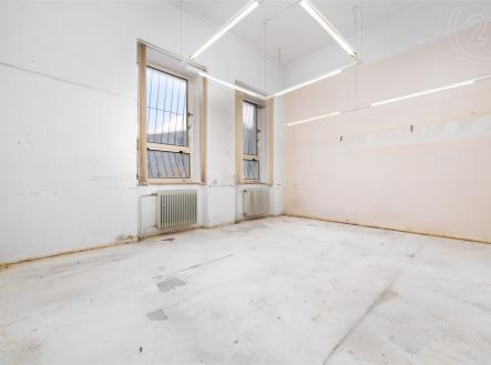. | Prodej - kanceláře, 545 m²