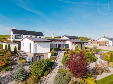 . | Prodej - dům/vila, 147 m²