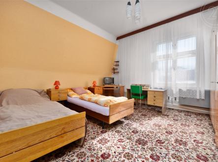 . | Prodej - dům/vila, 180 m²