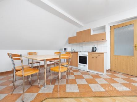 . | Prodej - dům/vila, 450 m²