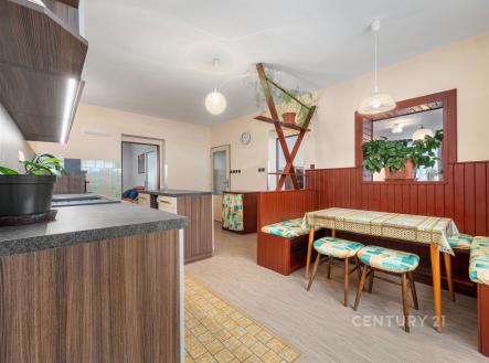 . | Prodej - dům/vila, 468 m²