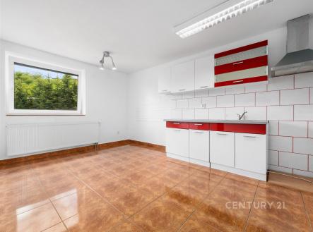 . | Prodej - dům/vila, 155 m²
