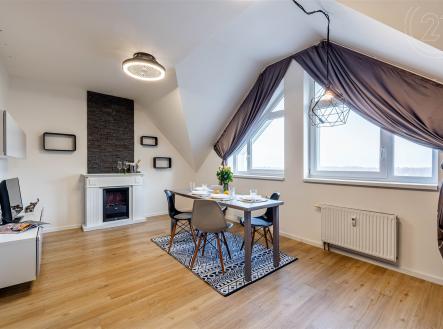 . | Pronájem bytu, 3+kk, 68 m²