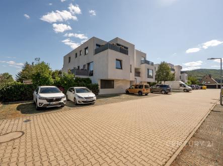 . | Prodej bytu, 3+kk, 93 m²