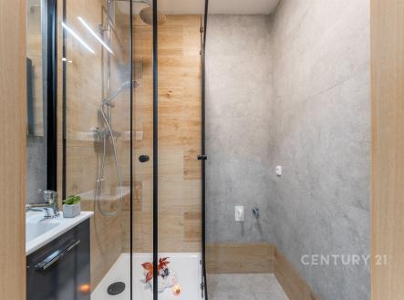 . | Pronájem bytu, 3+1, 70 m²