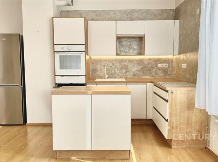 . | Pronájem bytu, 3+kk, 76 m²