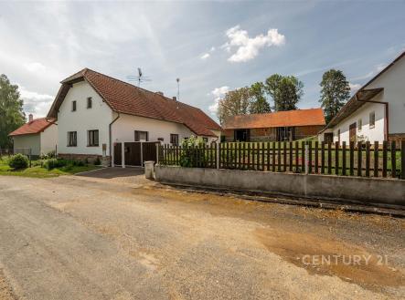 . | Prodej - zemědělský objekt, 2 415 m²