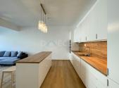 Pronájem bytu, 3+kk, 79 m²