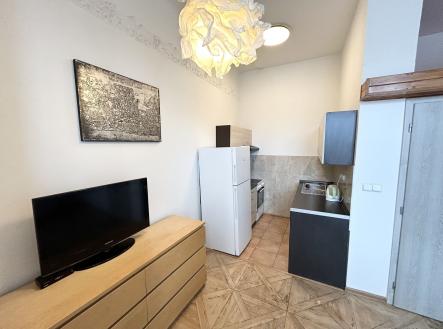 Pronájem bytu, 1+kk, 27 m²