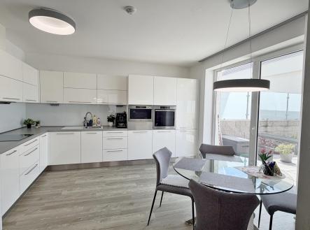 20260715_094538577_iOS | Pronájem bytu, 2+kk, 74 m²