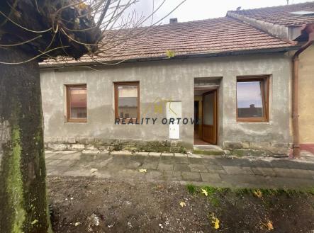 Dům | Prodej - dům/vila, 76 m²