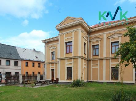 Pronájem - restaurace, 75 m²