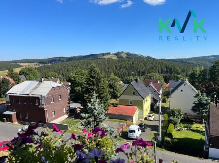 pohled-plesivec-leto.jpeg | Prodej bytu, 2+1, 67 m²