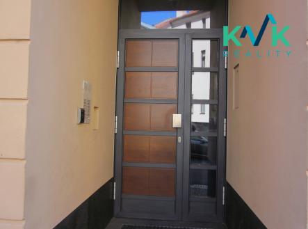 img-3051.jpg | Pronájem - obchodní prostor, 19 m²