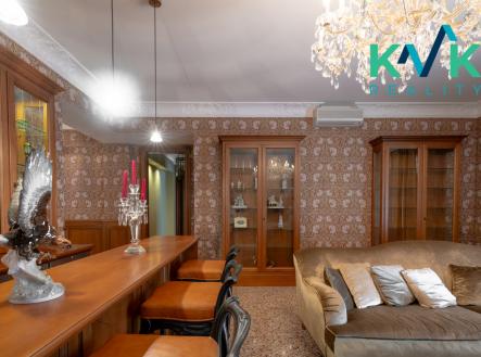 nz8-2215.jpg | Prodej bytu, 6+1, 272 m²