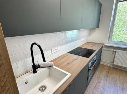 7dcade7e-7854-46aa-ab12-74122a1943ca.jpeg | Prodej bytu, 3+kk, 66 m²