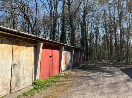 33072867-5e99-4f81-b131-f446ce7b95cf.jpg | Pronájem - malý objekt/garáž