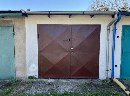 acebf33c-af12-49e7-8f3d-53c6a5d6fb1f.jpg | Pronájem - malý objekt/garáž