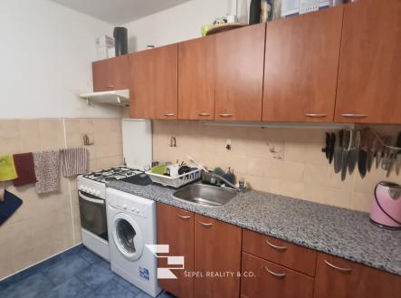 20251218_100245_resized | Pronájem bytu, 2+1, 78 m²