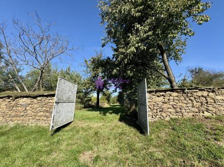 Pronájem - pozemek, zahrada, 1 528 m²