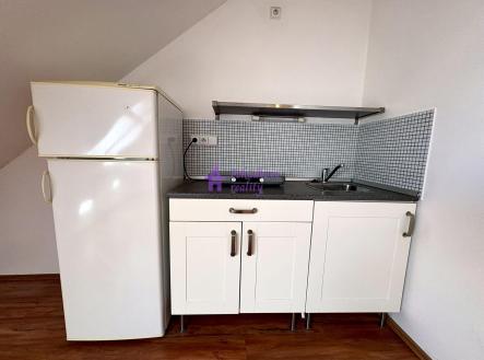 Pronájem bytu, 1+kk, 22 m²