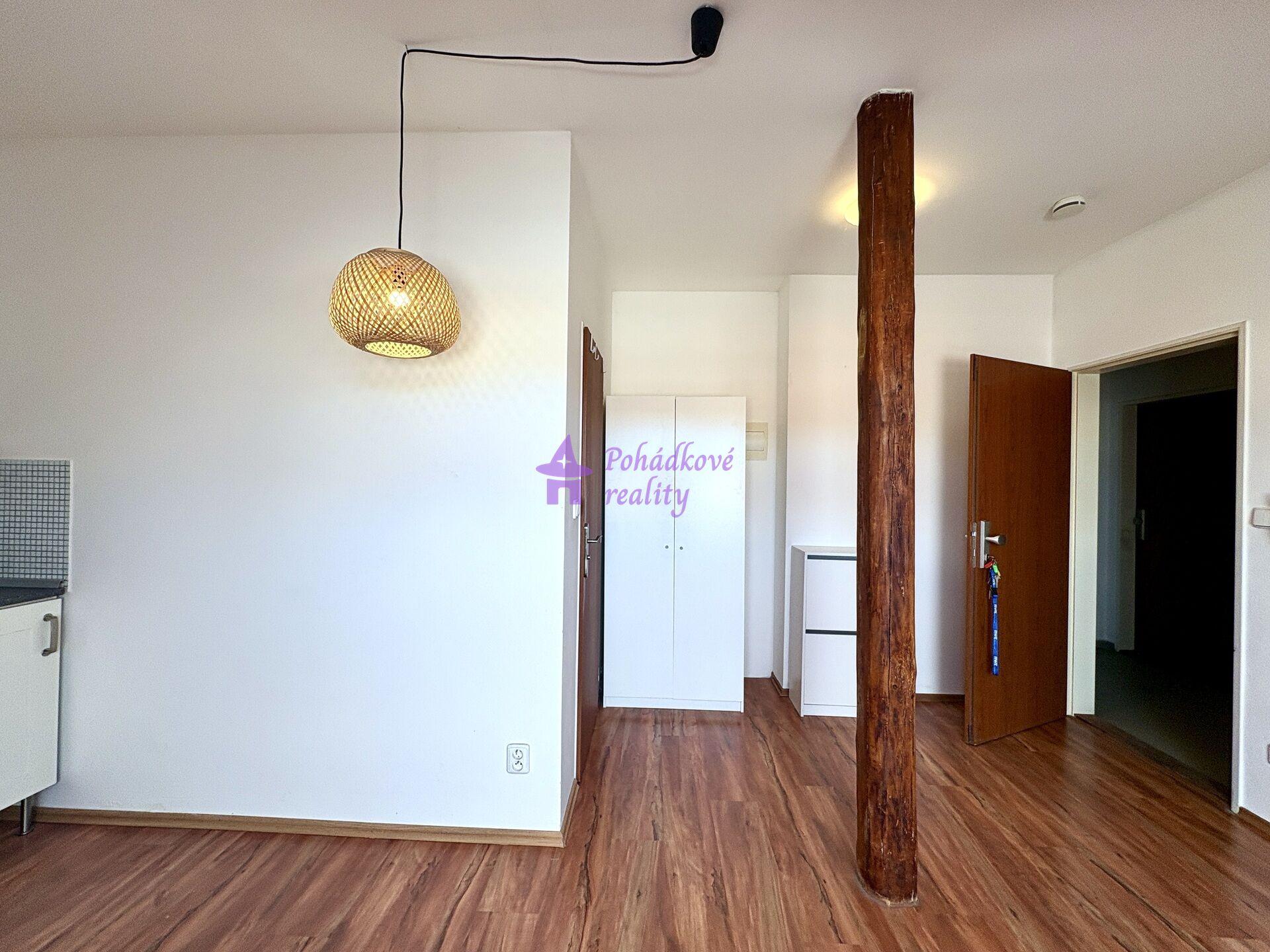 Pronájem bytu 1+KK, 22 m², Olomouc - ul.Zeyerova