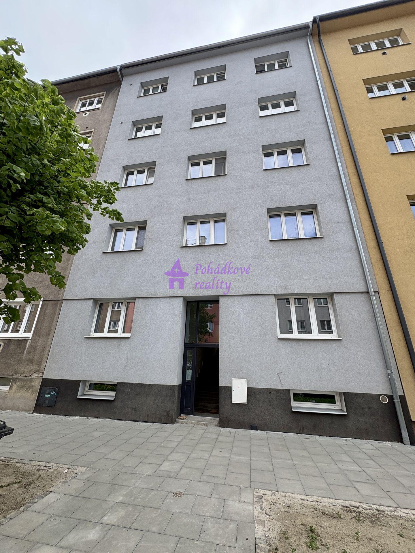 Pronájem bytu 1+KK, 19 m², Olomouc - ul.Zeyerova