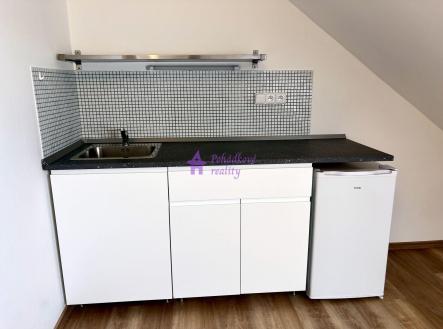 Pronájem bytu, 1+kk, 19 m²
