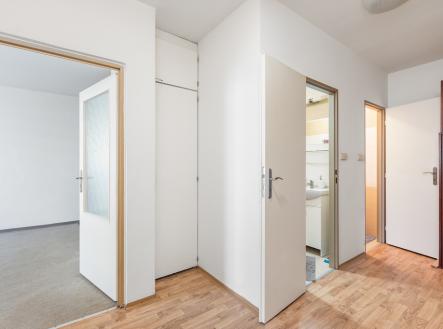 veronske-namesti-3.jpg | Prodej bytu, 2+kk, 51 m²