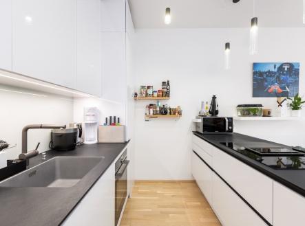 univerzitni-12.jpg | Pronájem bytu, 2+kk, 6 740 m²