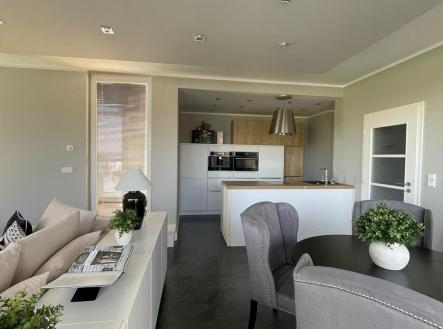 photo-2026-04-28-18-45-34-3.jpg | Prodej bytu, 2+kk, 58 m²