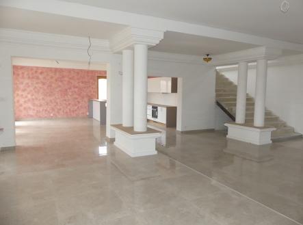 p1130882.jpg | Prodej - dům/vila, 502 m²