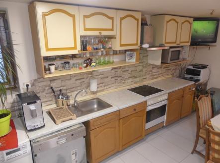 p1140354-stredni.jpg | Prodej - dům/vila, 314 m²