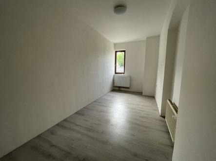 b8e15bb8-c865-4363-ad3c-dfe51a57cf00.jpeg | Prodej - dům/vila, 295 m²