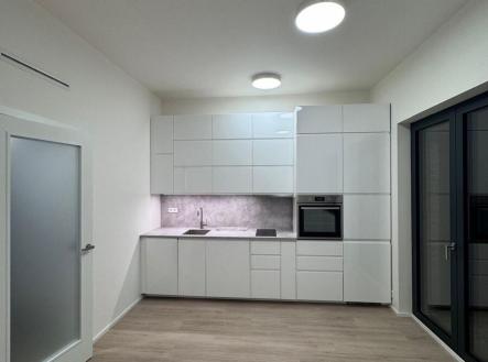 img-20241110-wa0001.jpg | Pronájem bytu, 1+kk, 33 m²