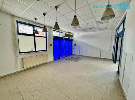 img-0464.jpeg | Pronájem - obchodní prostor, 1 200 m²