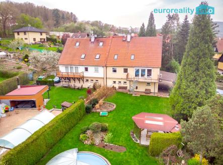 celkový pohled na dům | Prodej - dům/vila, 193 m²