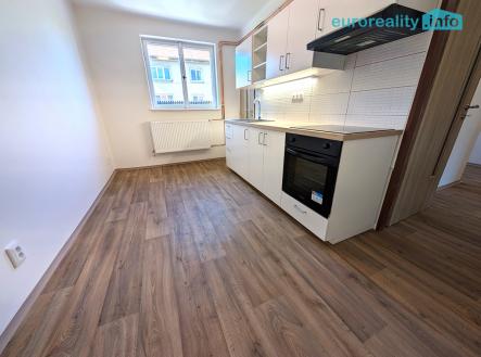 pxl-20250427-131841432.jpg | Prodej bytu, 2+1, 62 m²