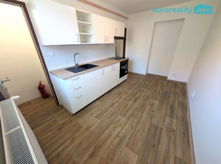 pxl-20250427-131957975.jpg | Prodej bytu, 2+1, 62 m²