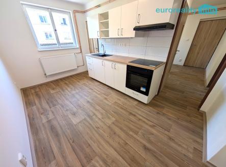 pxl-20250427-131925983.jpg | Prodej bytu, 2+1, 62 m²