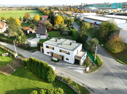 Prodej - dům/vila, 260 m² obrázek