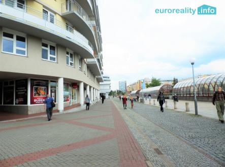 Pronájem - obchodní prostor, 80 m² obrázek