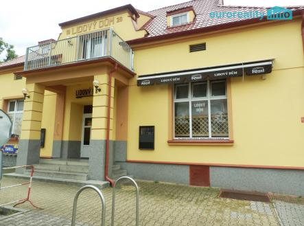 101.jpg | Pronájem - restaurace, 395 m²