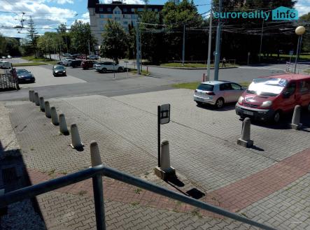 parkoviste-1.jpg | Pronájem - kanceláře, 12 m²